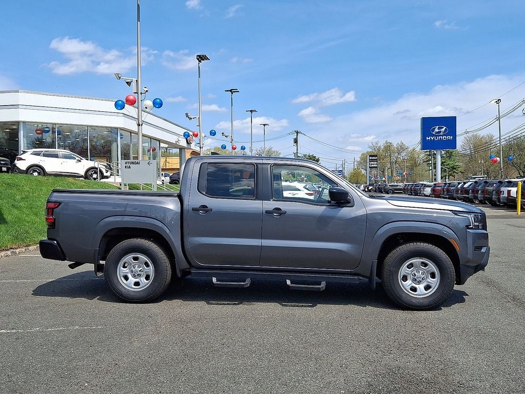 2022 Nissan Frontier S