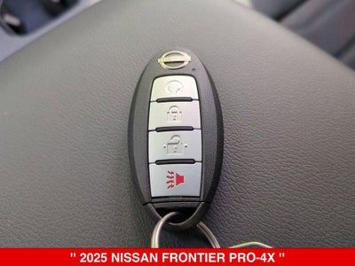 2025 Nissan Frontier Crew Cab PRO-4X®