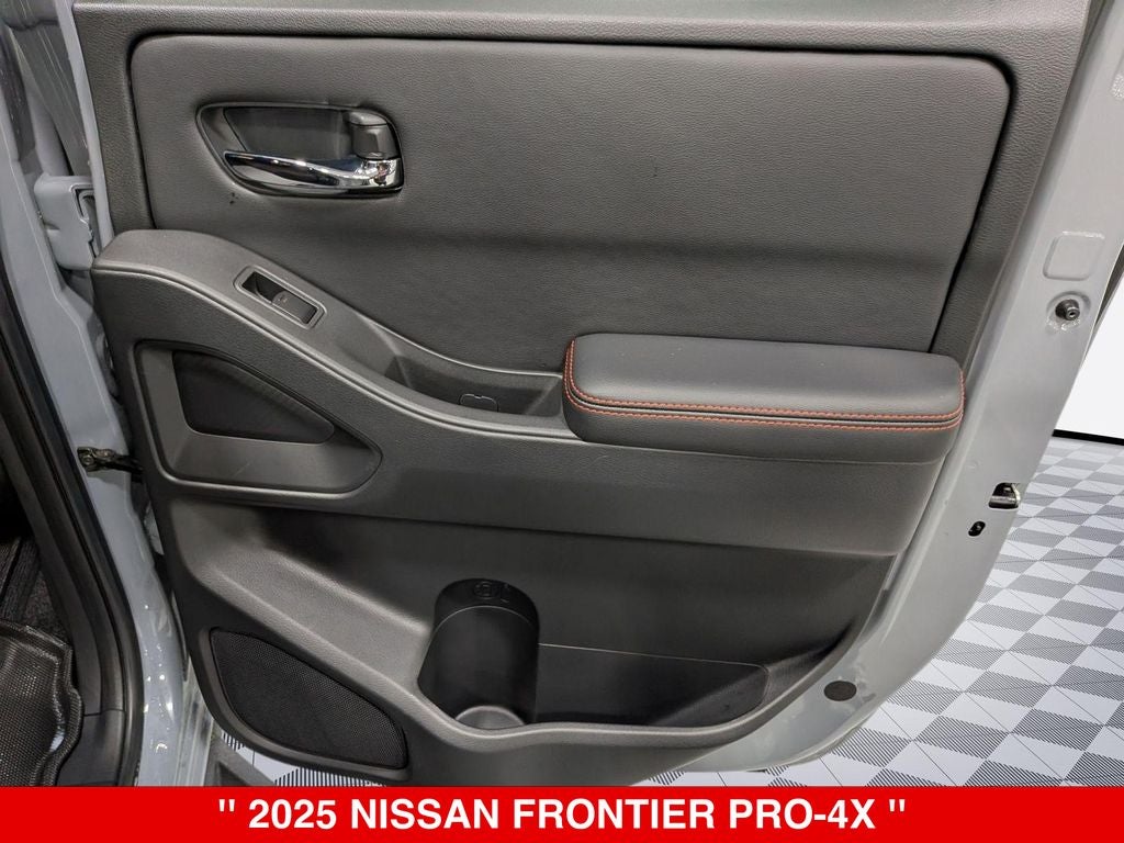2025 Nissan Frontier Crew Cab PRO-4X®