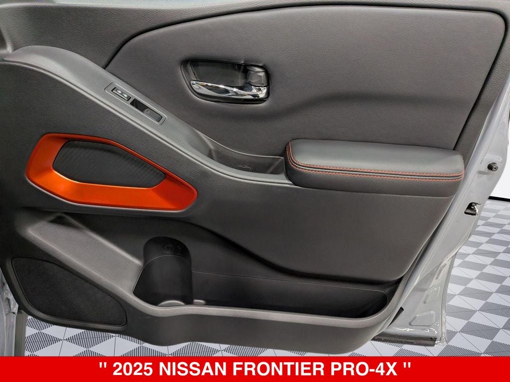2025 Nissan Frontier Crew Cab PRO-4X®