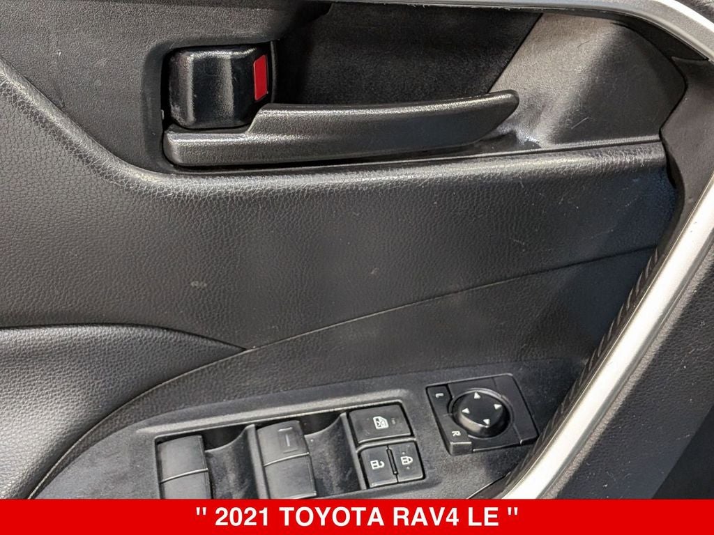 2021 Toyota RAV4 LE
