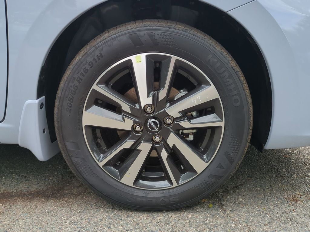 2025 Nissan Versa SV