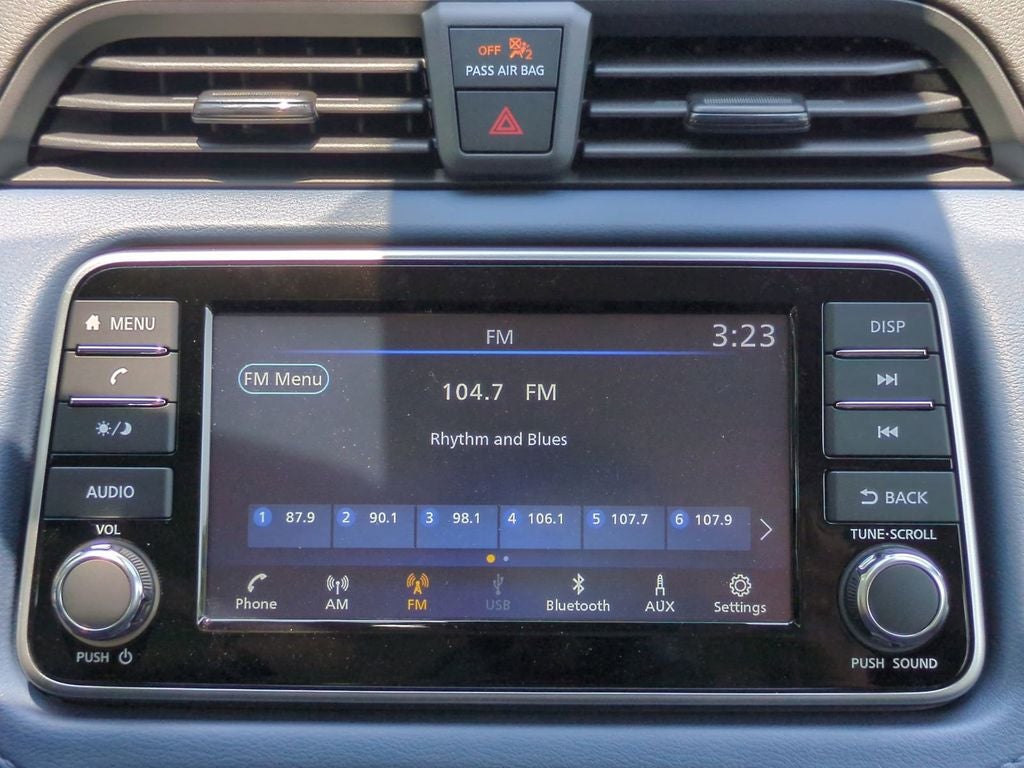 2025 Nissan Versa 1.6 SV