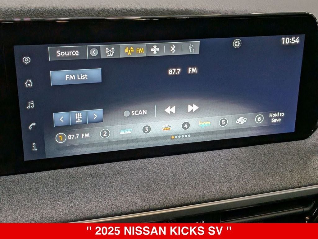 2025 Nissan Kicks SV