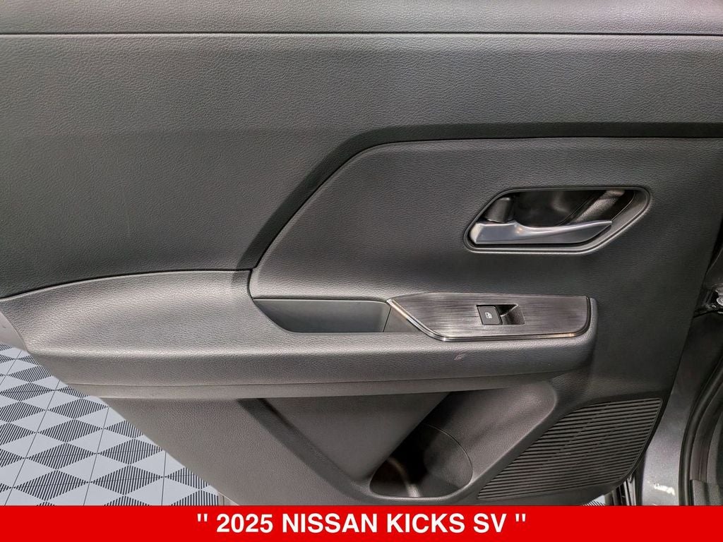 2025 Nissan Kicks SV
