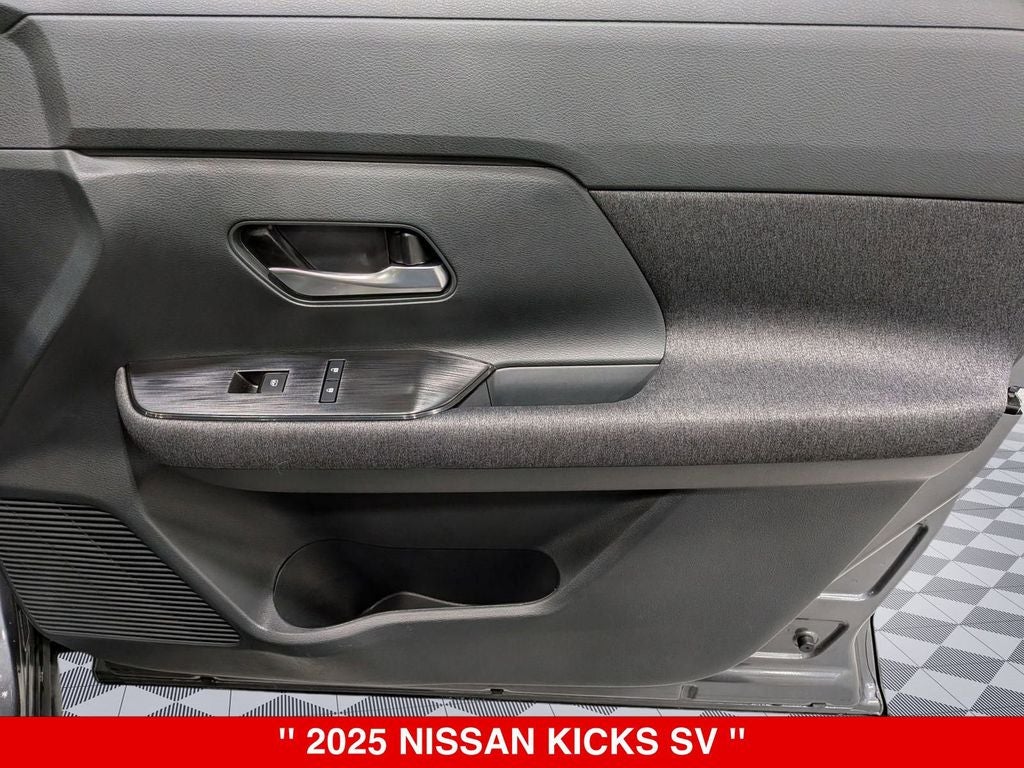 2025 Nissan Kicks SV