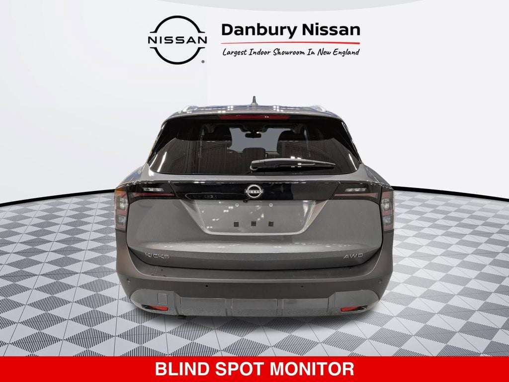 2025 Nissan Kicks SV