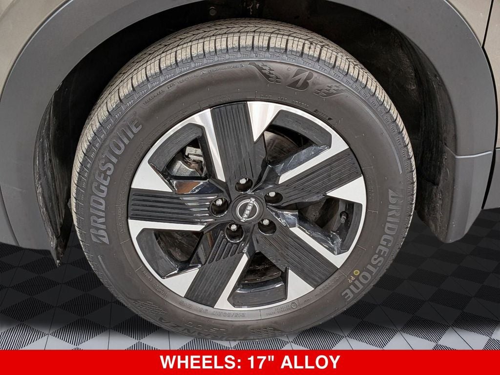 2025 Nissan Kicks SV