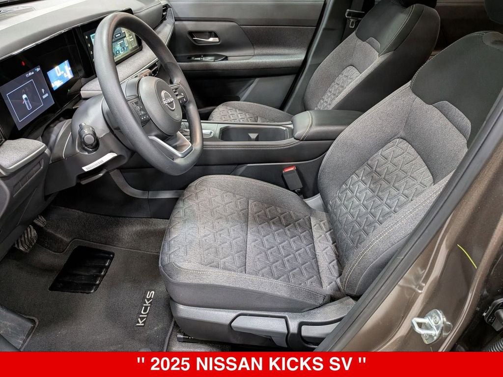 2025 Nissan Kicks SV