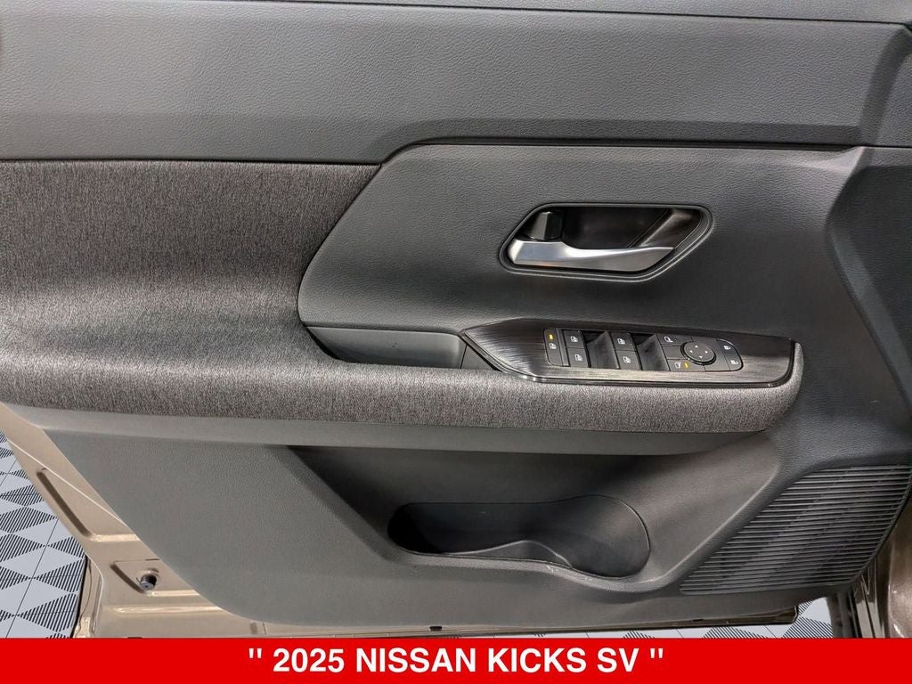 2025 Nissan Kicks SV