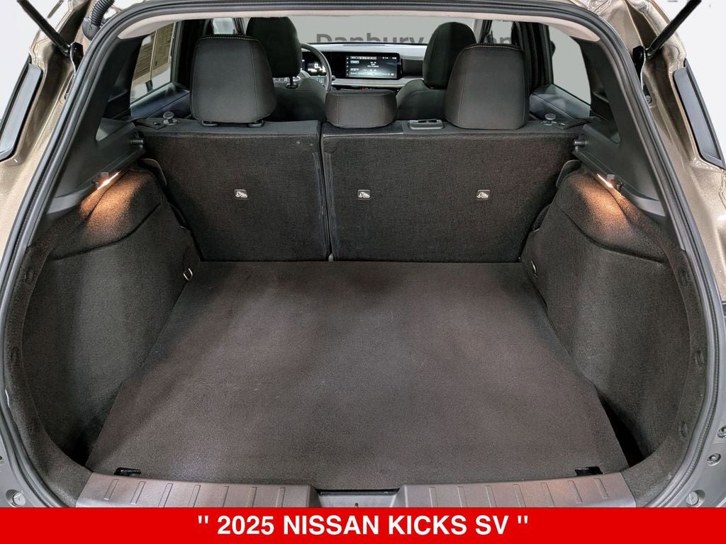 2025 Nissan Kicks SV