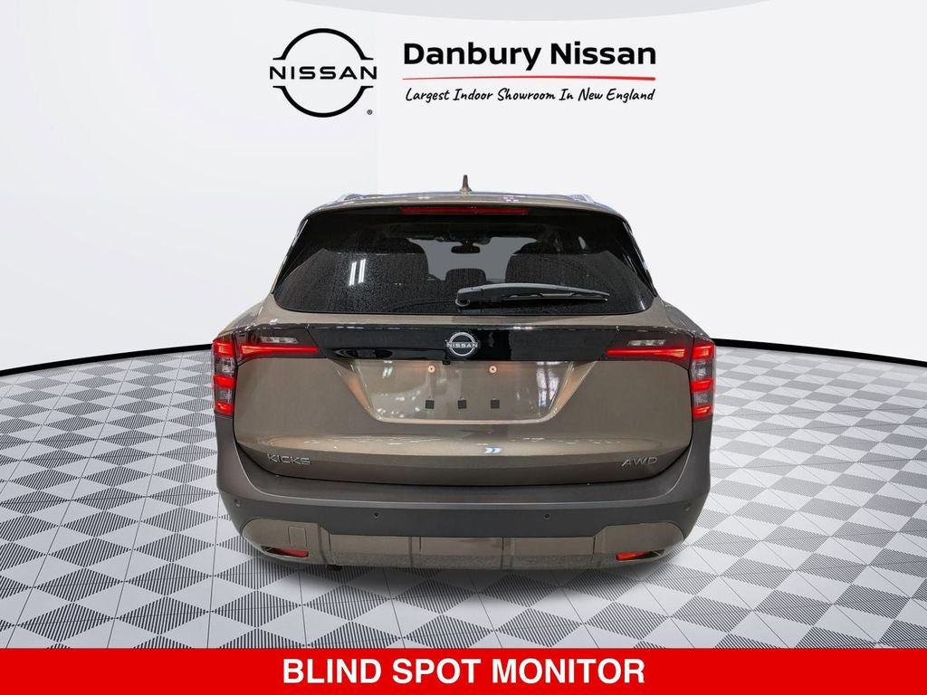 2025 Nissan Kicks SV