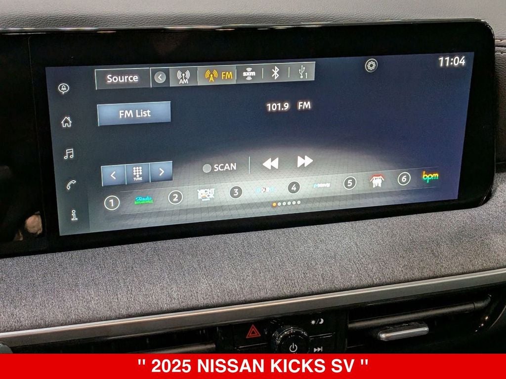 2025 Nissan Kicks SV