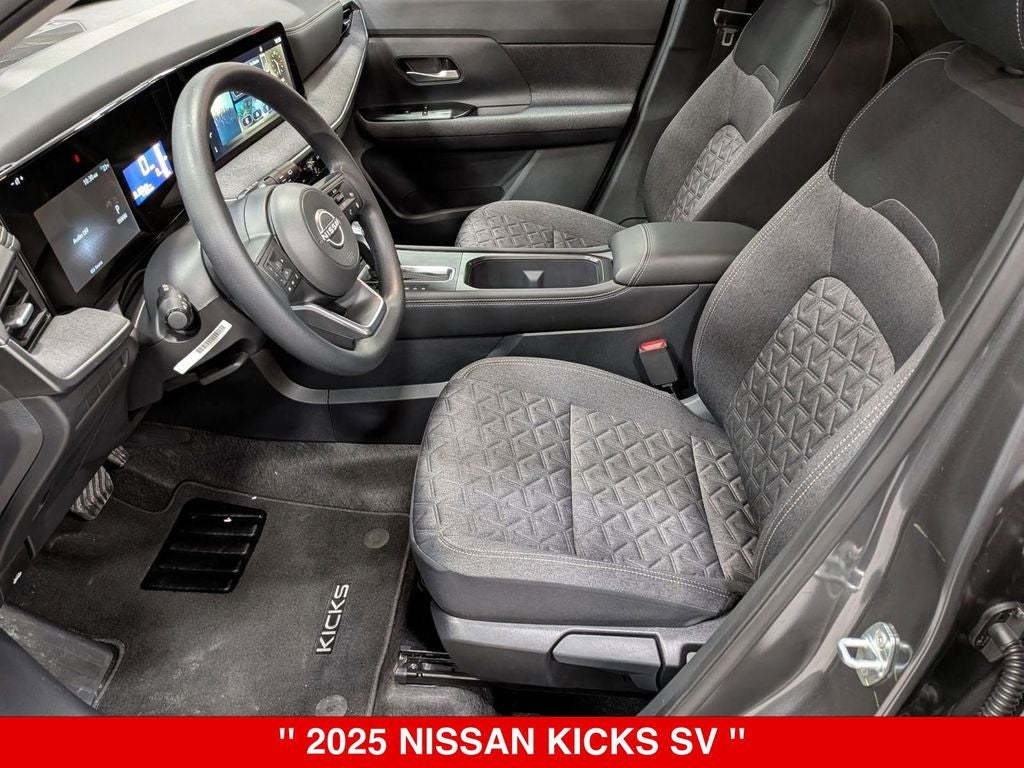 2025 Nissan Kicks SV