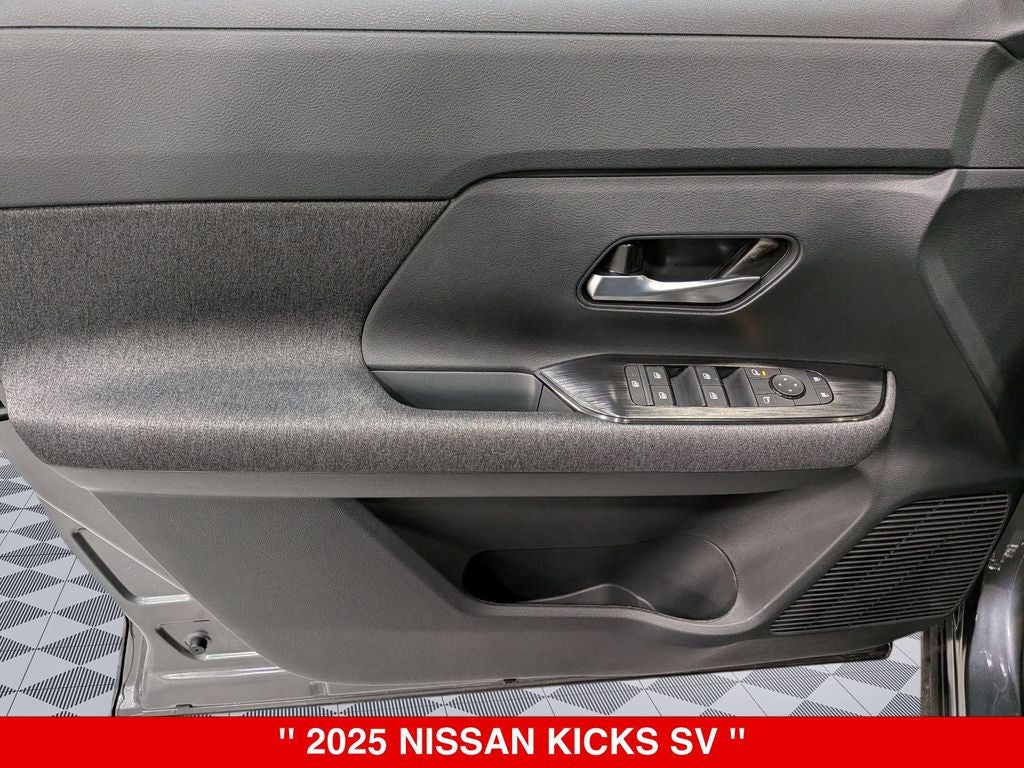 2025 Nissan Kicks SV