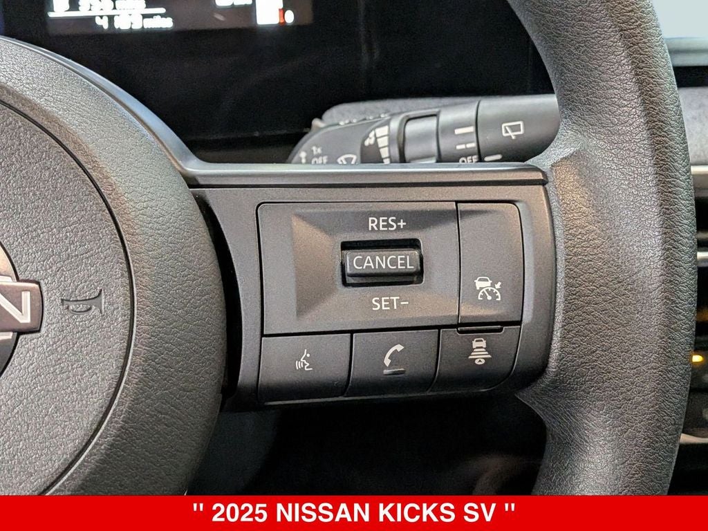 2025 Nissan Kicks SV