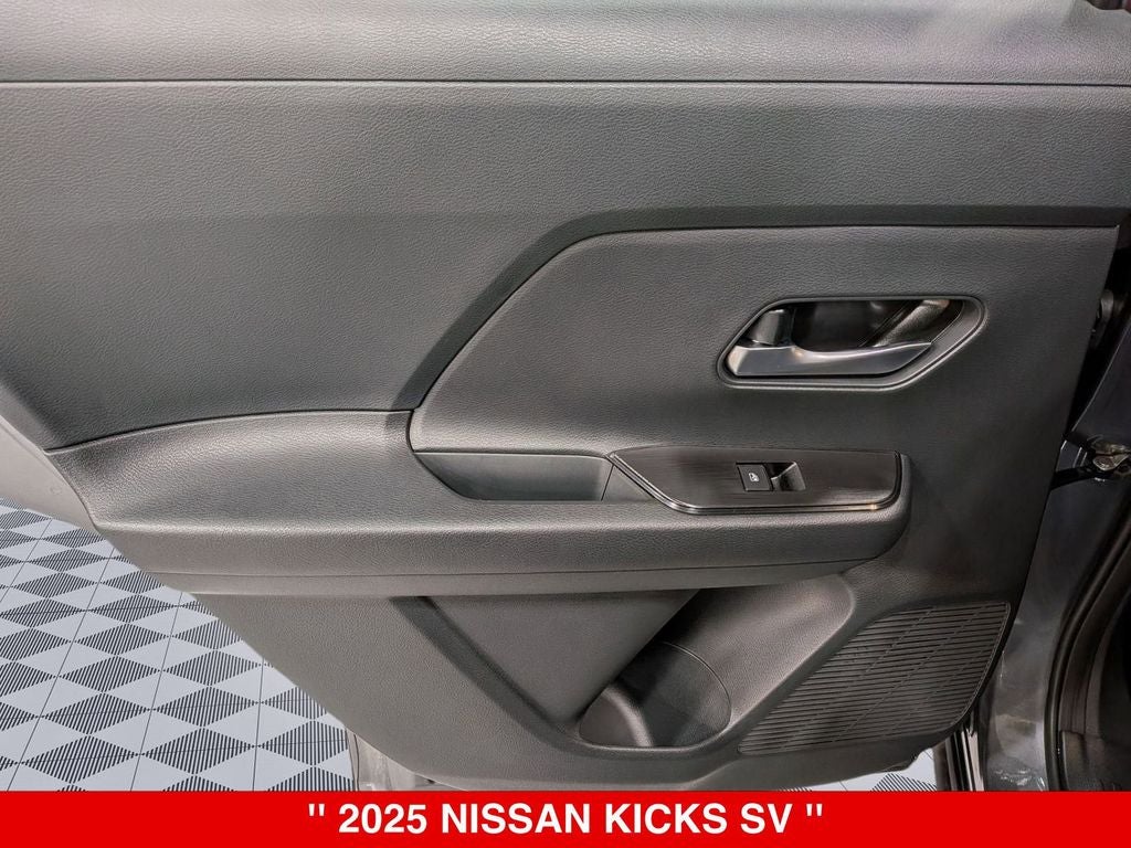 2025 Nissan Kicks SV