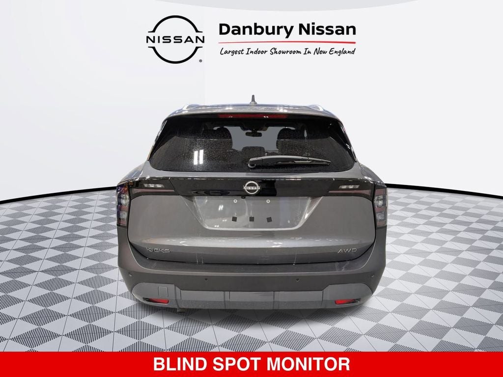 2025 Nissan Kicks SV