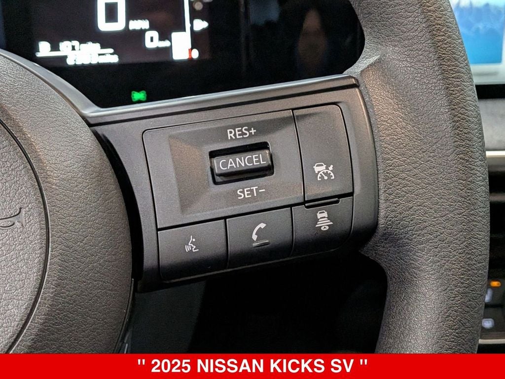 2025 Nissan Kicks SV
