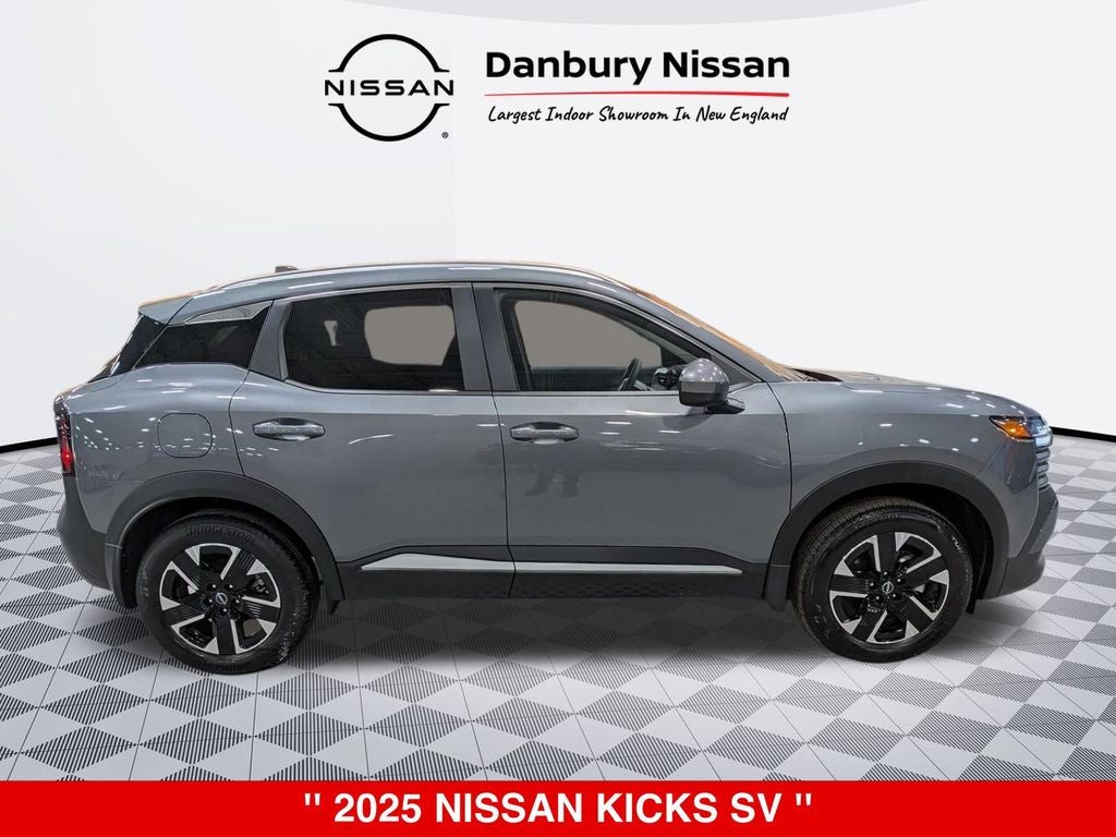 2025 Nissan Kicks SV