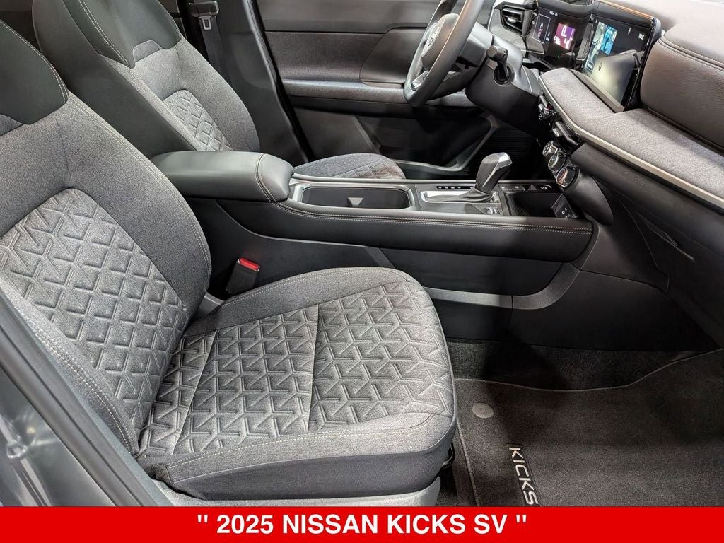 2025 Nissan Kicks SV
