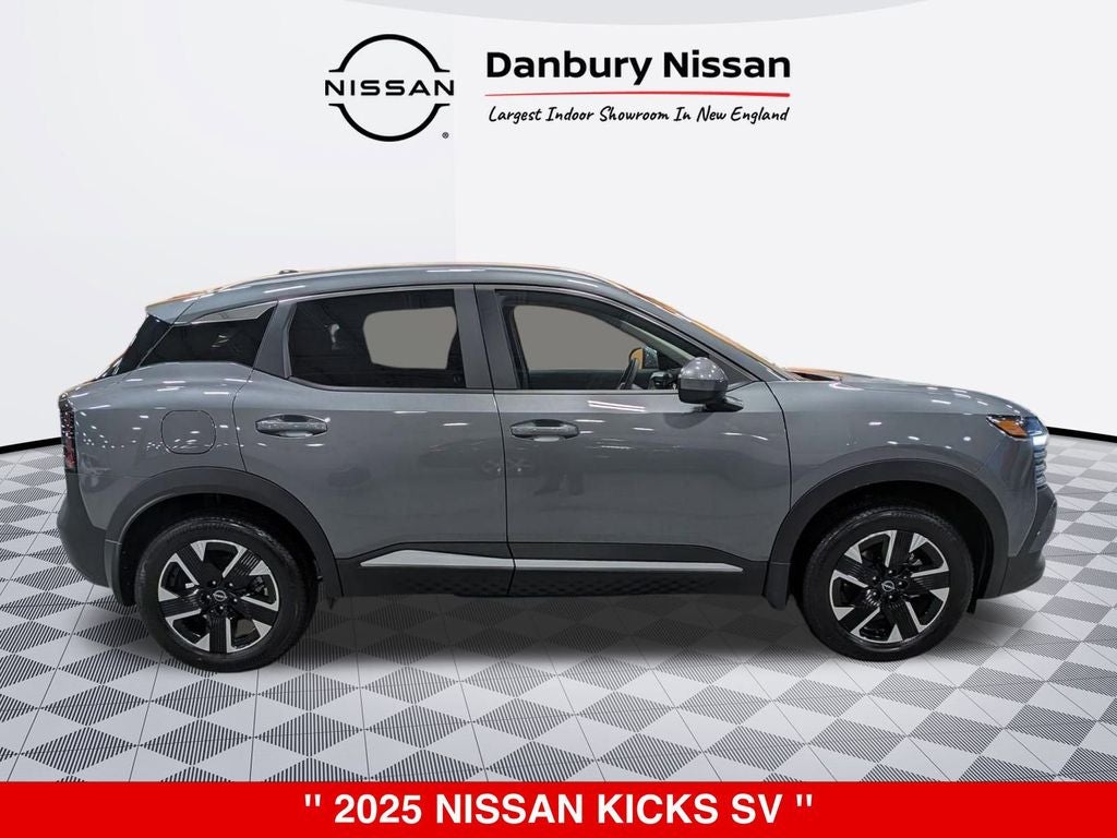 2025 Nissan Kicks SV