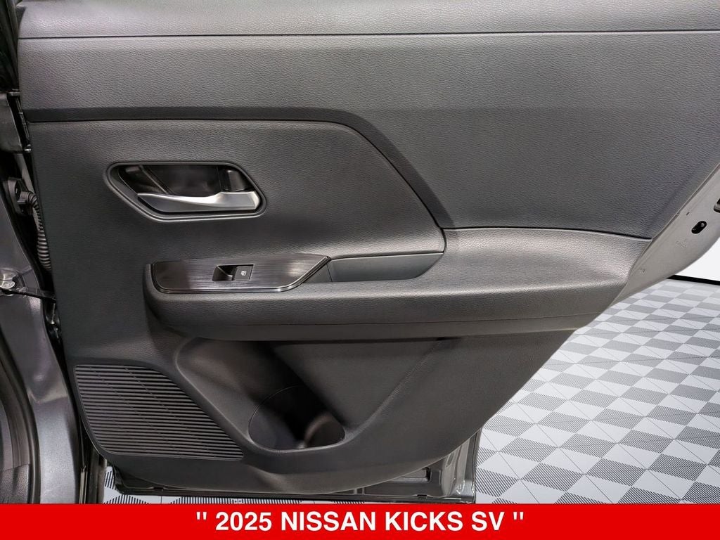 2025 Nissan Kicks SV