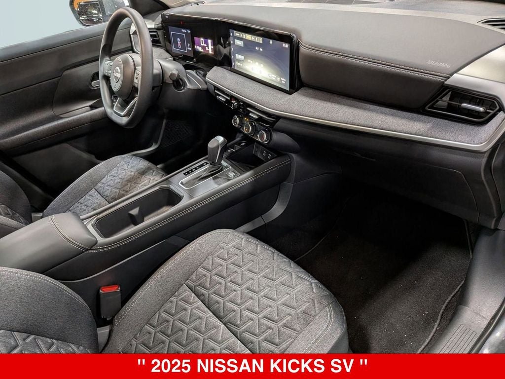 2025 Nissan Kicks SV