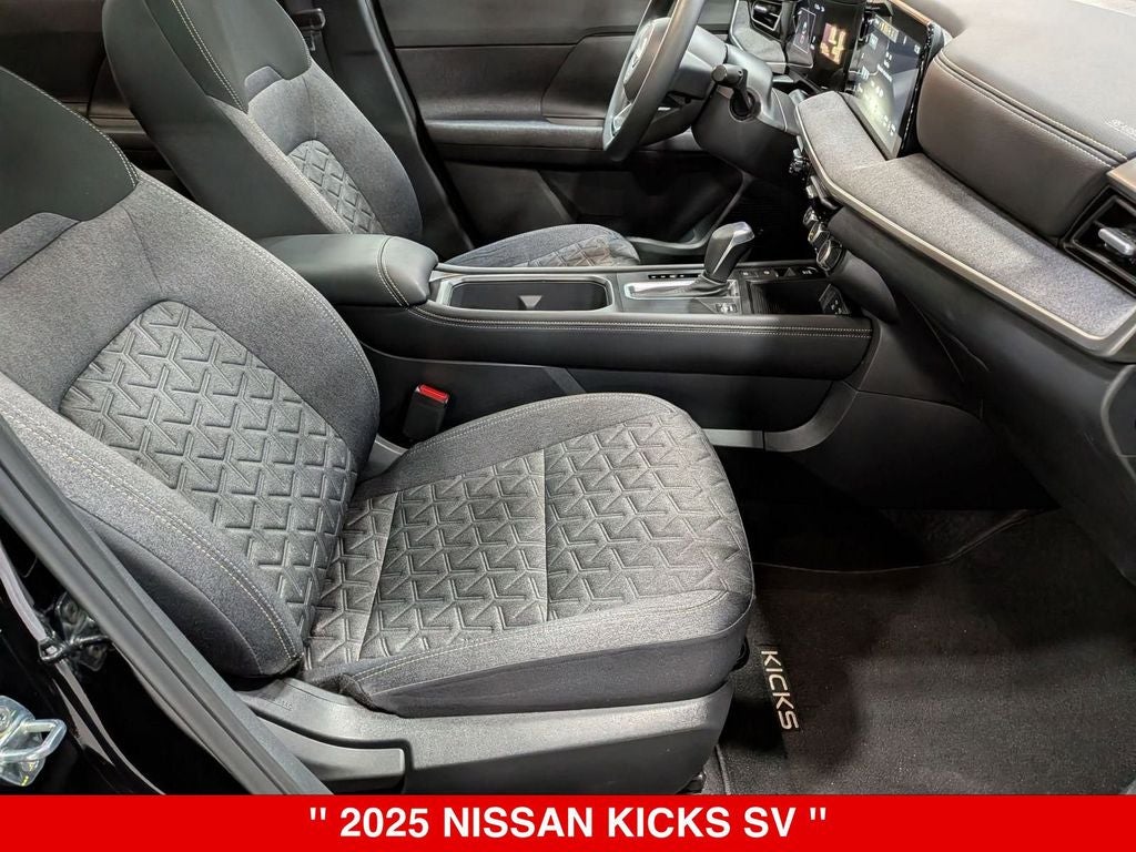 2025 Nissan Kicks SV