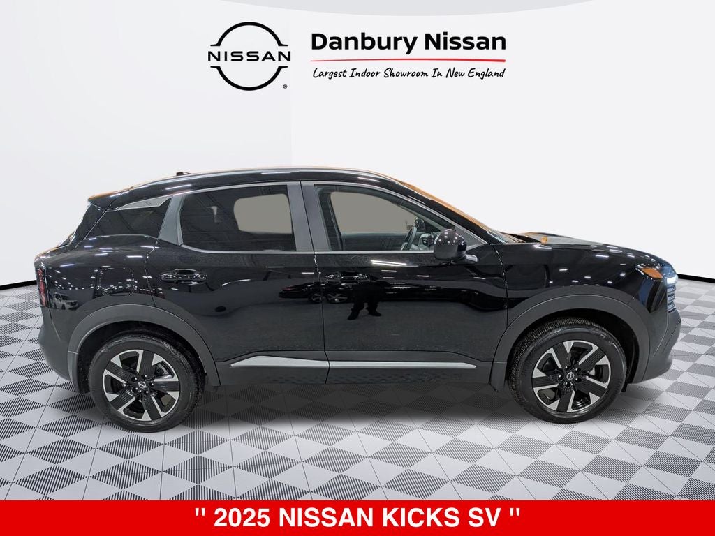 2025 Nissan Kicks SV
