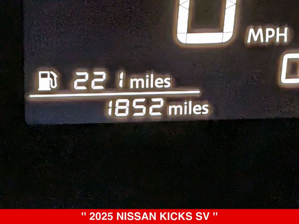 2025 Nissan Kicks SV