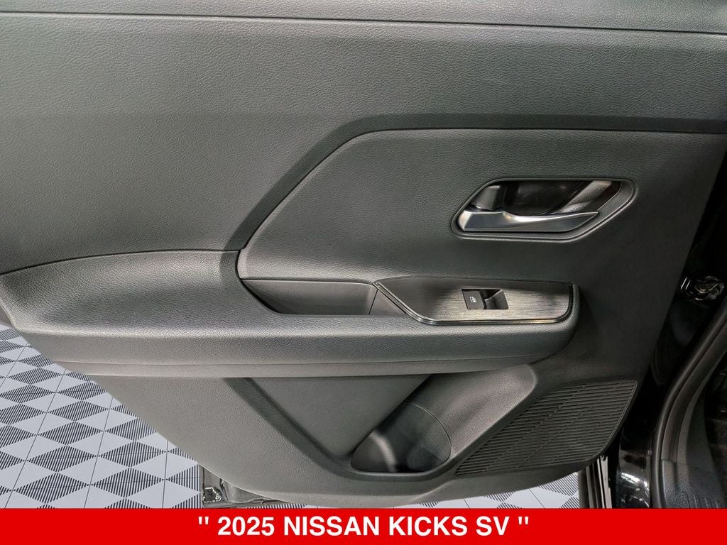 2025 Nissan Kicks SV
