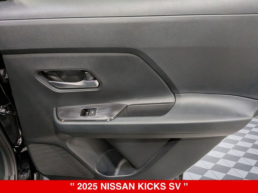 2025 Nissan Kicks SV