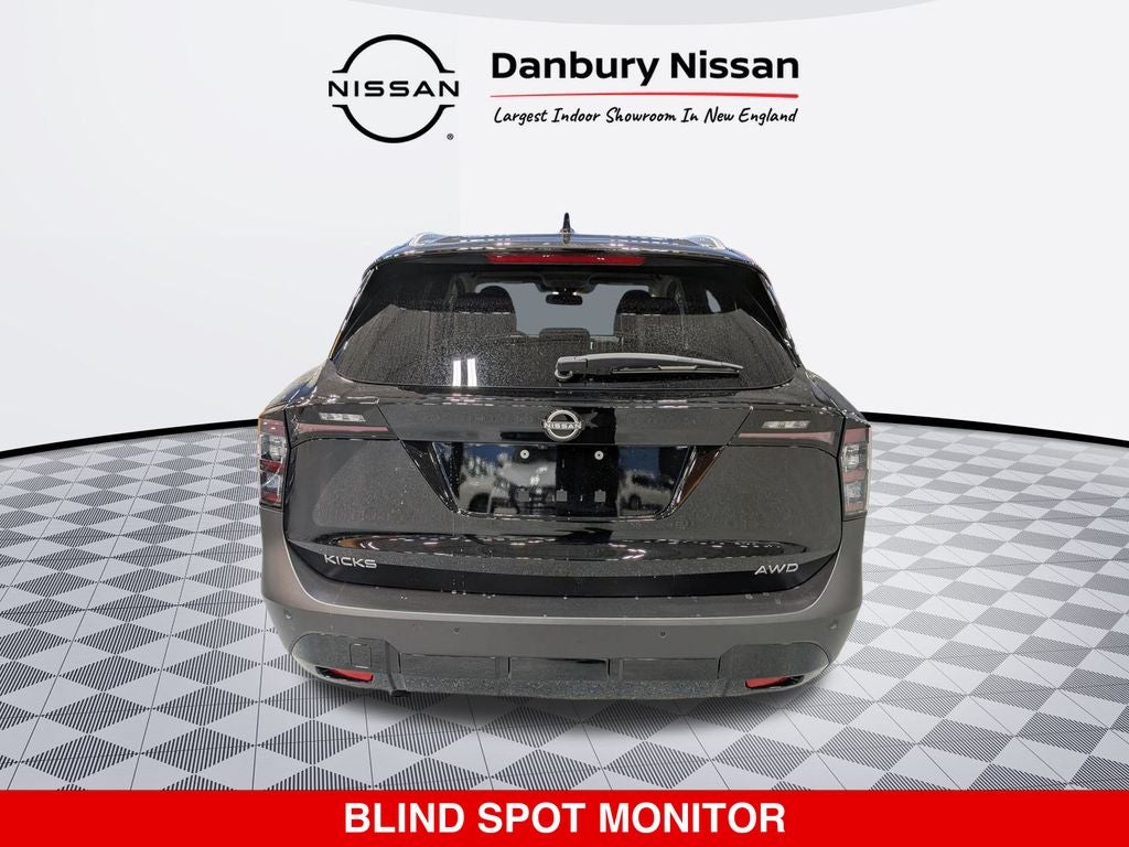 2025 Nissan Kicks SV