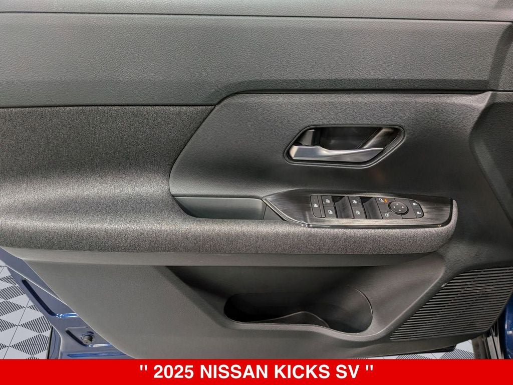2025 Nissan Kicks SV