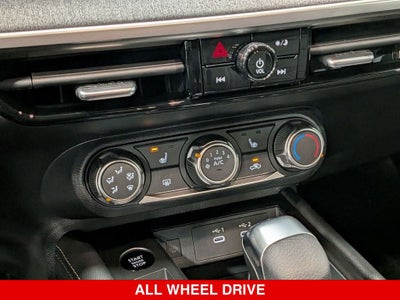 2025 Nissan Kicks SV Premium AWD