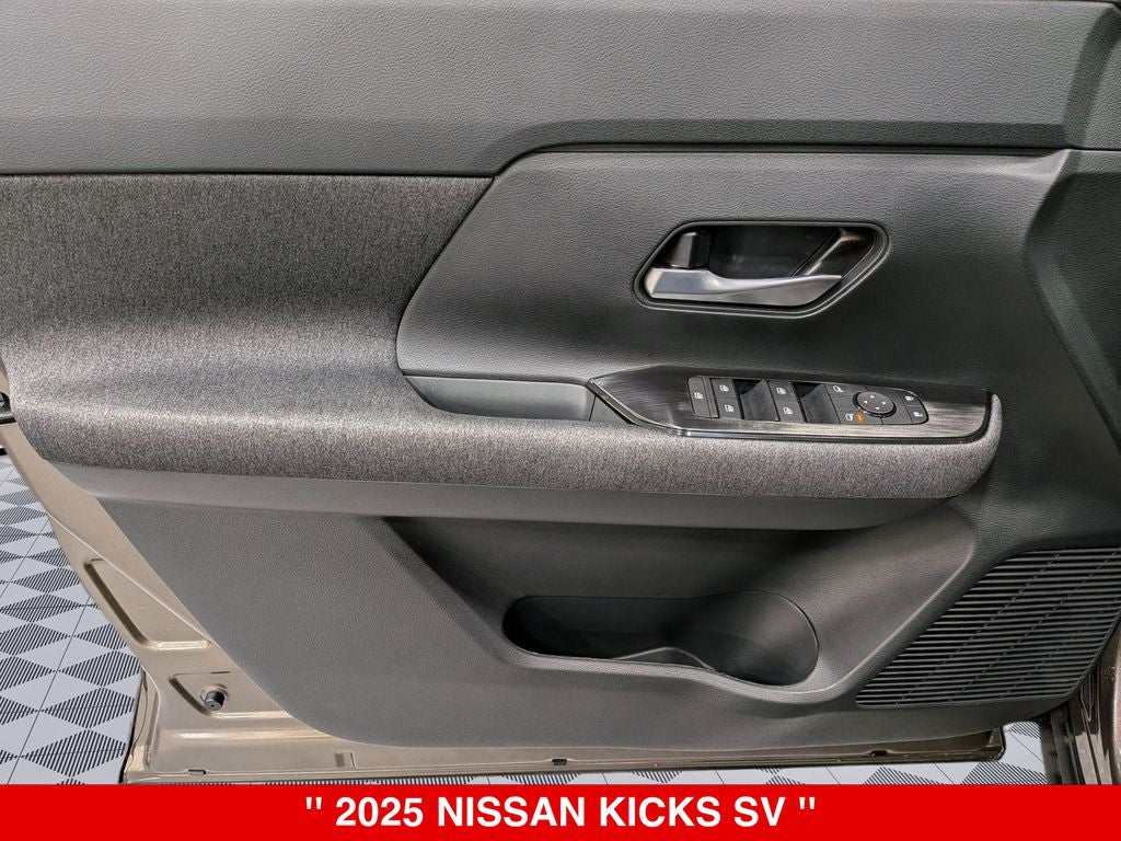 2025 Nissan Kicks SV