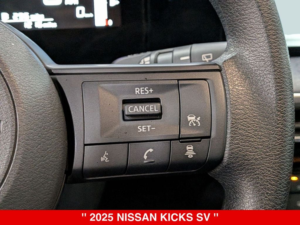 2025 Nissan Kicks SV