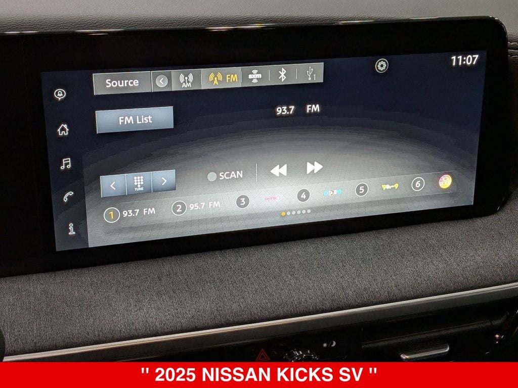 2025 Nissan Kicks SV
