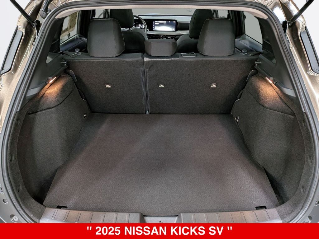 2025 Nissan Kicks SV