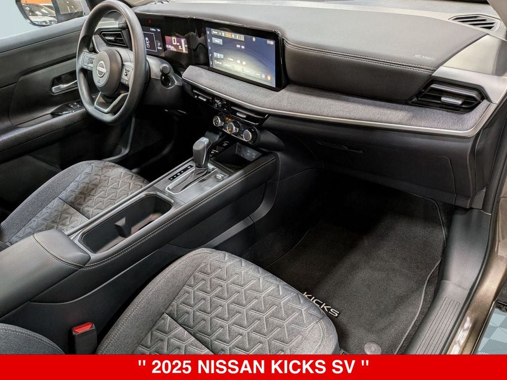 2025 Nissan Kicks SV