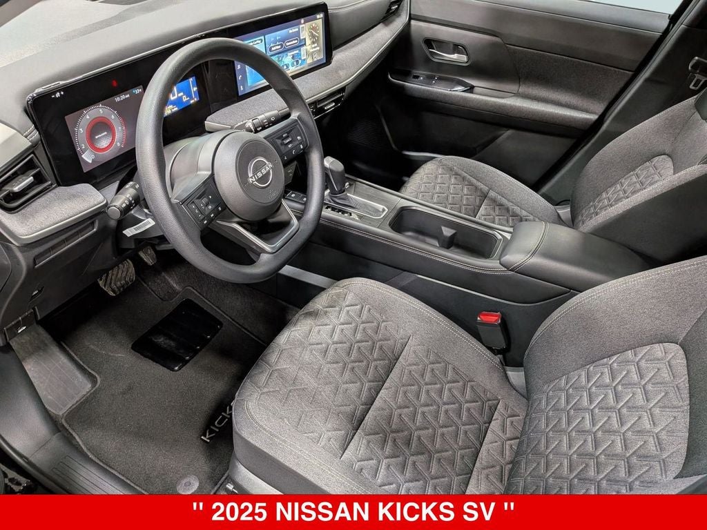 2025 Nissan Kicks SV