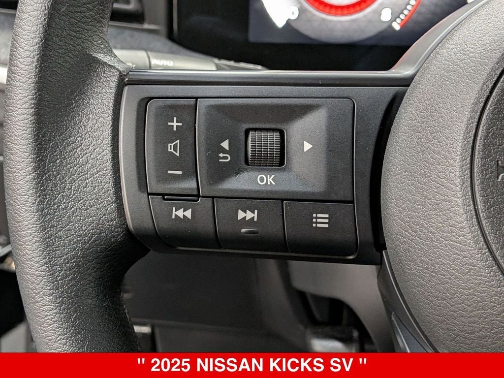 2025 Nissan Kicks SV