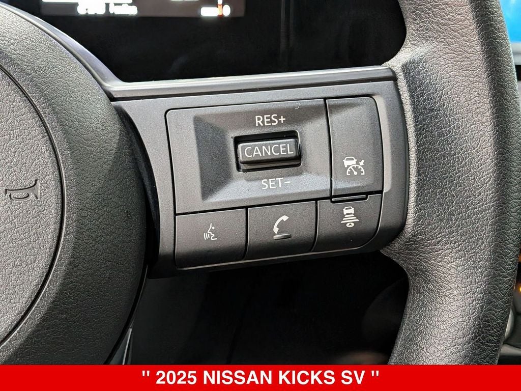 2025 Nissan Kicks SV