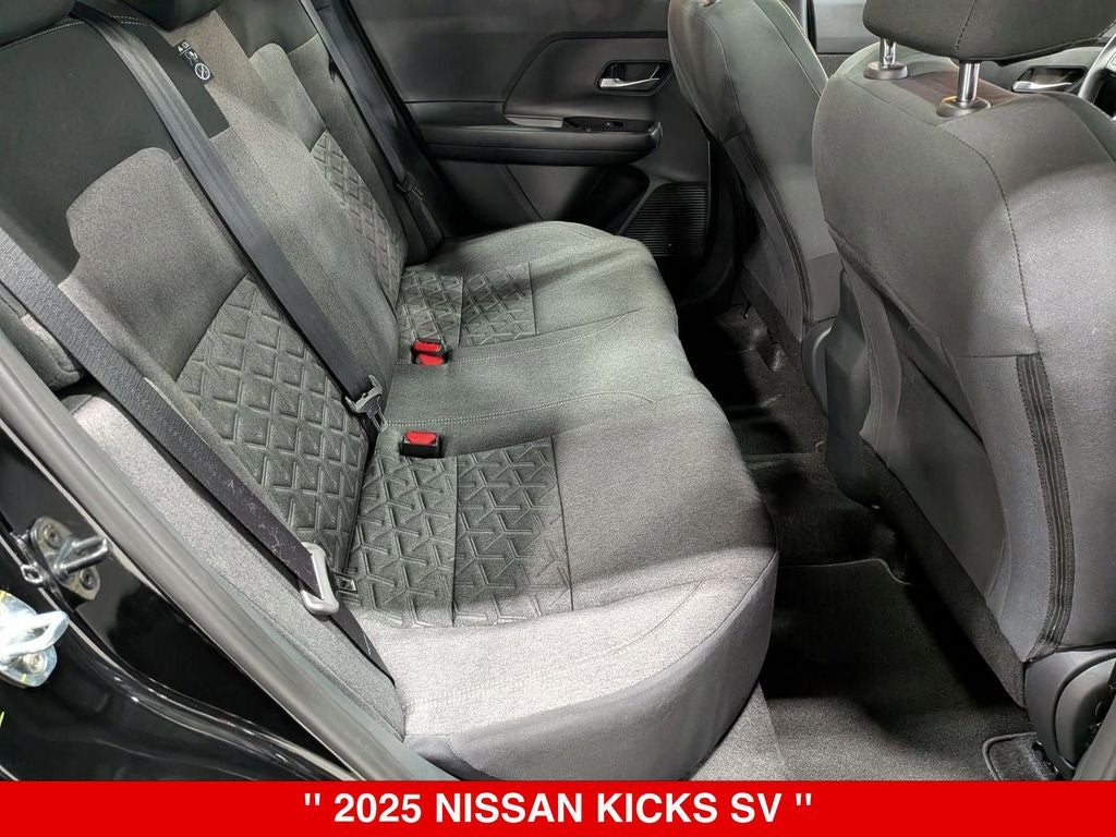 2025 Nissan Kicks SV