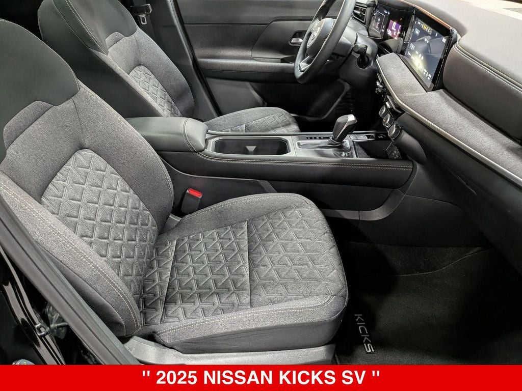 2025 Nissan Kicks SV