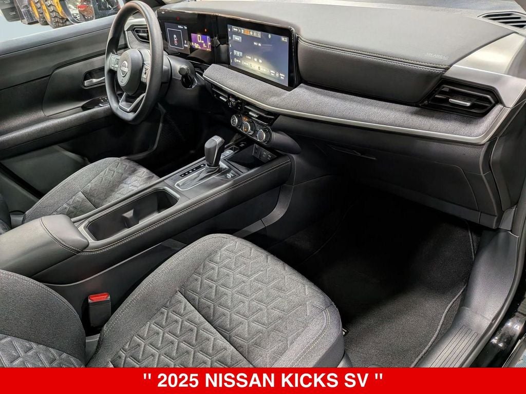 2025 Nissan Kicks SV