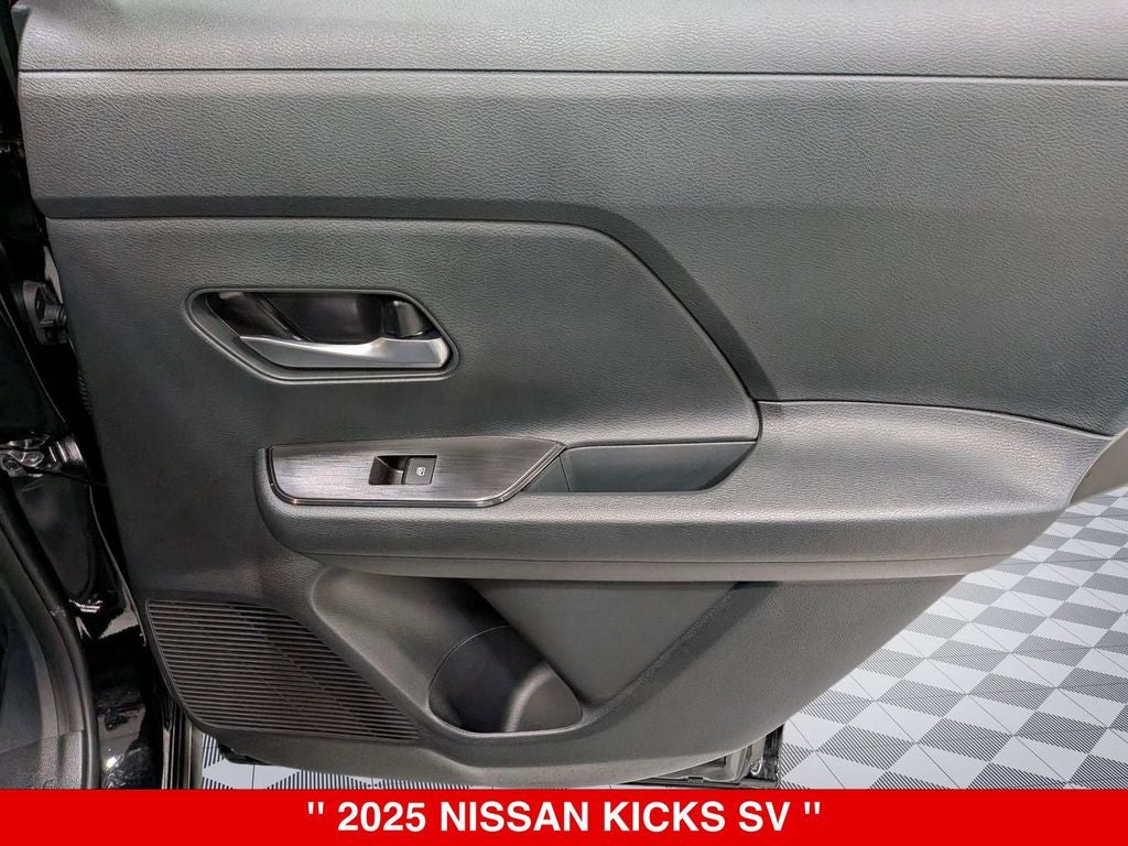 2025 Nissan Kicks SV