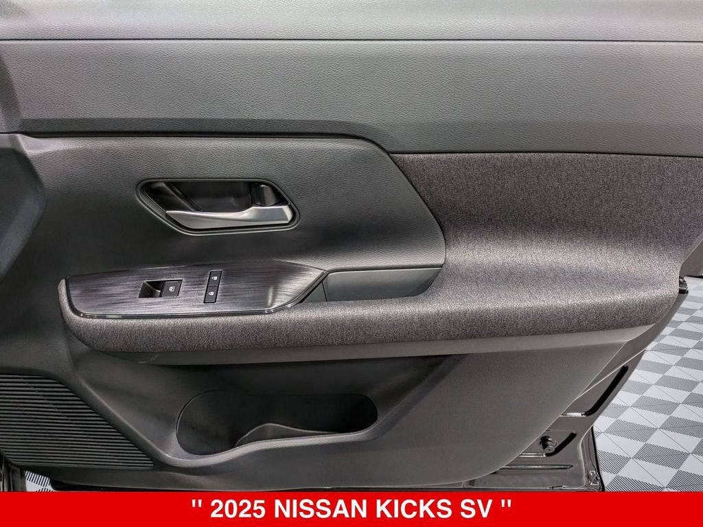 2025 Nissan Kicks SV