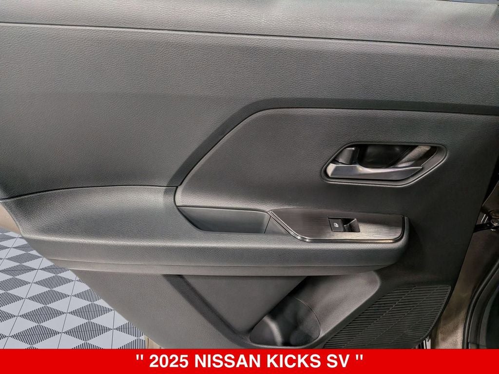 2025 Nissan Kicks SV
